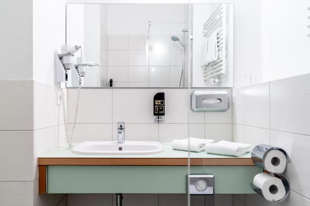 24Seven Apartments - Self Check-In Altdorf  Buitenkant foto